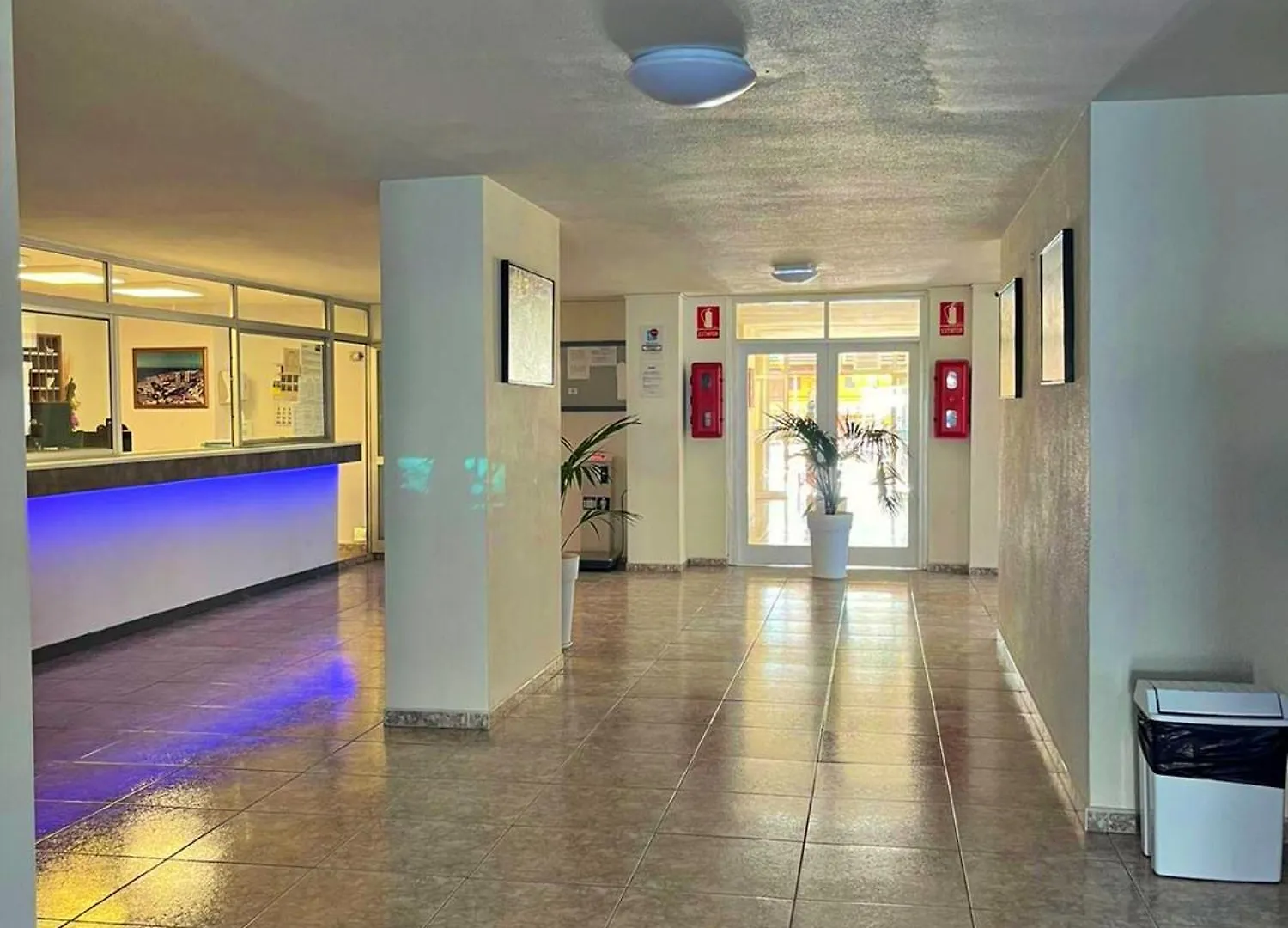 Apartamento Torres Del Sol En Playa Las Vistas - Los Cristianos Arona  0*, Arona (Tenerife)