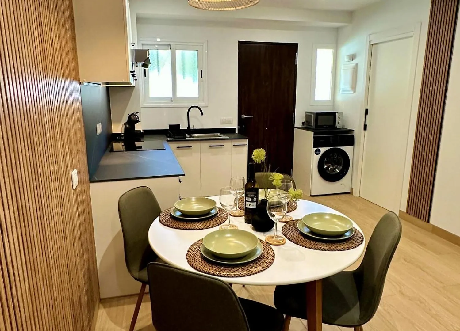 Apartamento Torres Del Sol En Playa Las Vistas - Los Cristianos Arona  Lägenhet Arona (Tenerife)