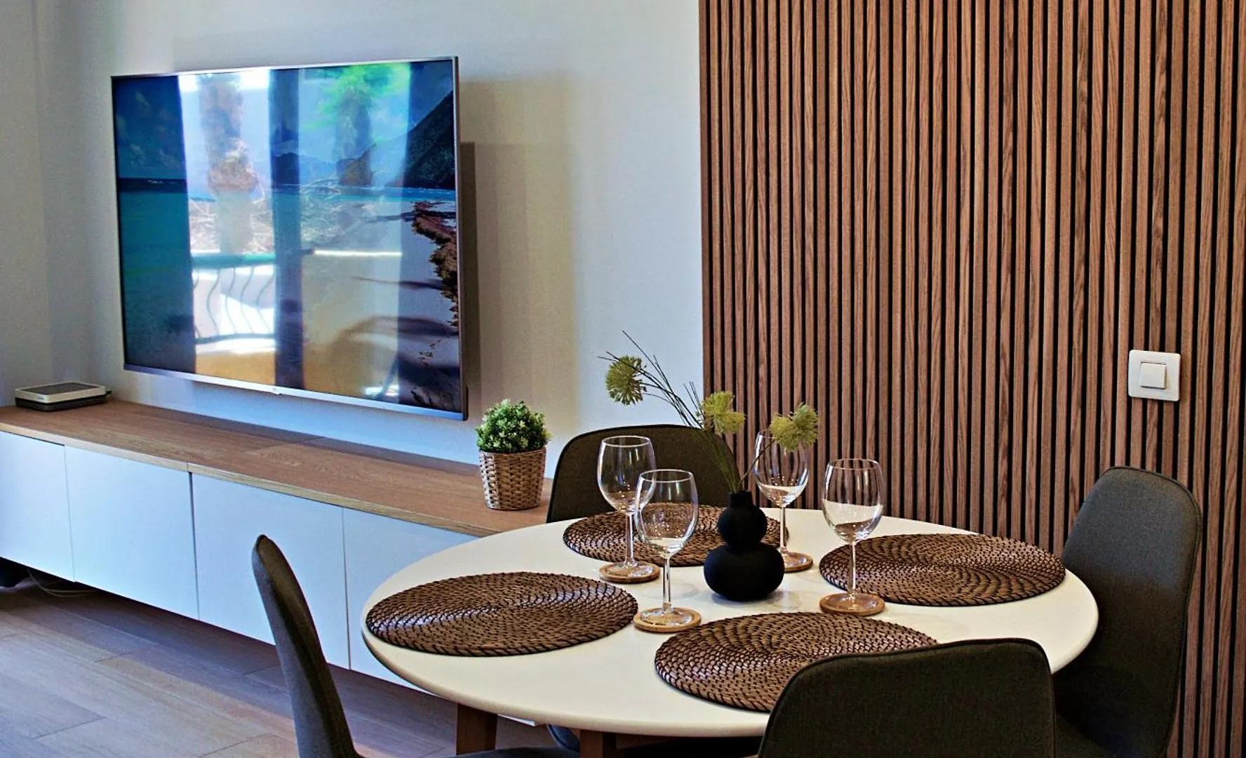 Apartamento Torres Del Sol En Playa Las Vistas - Los Cristianos Arona  Lägenhet