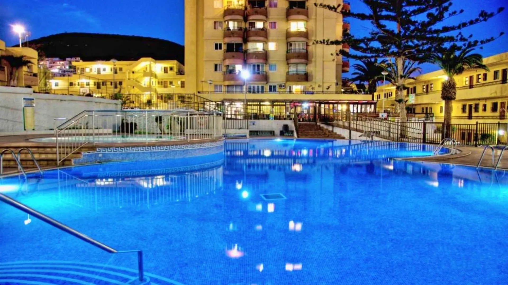 Apartamento Torres Del Sol En Playa Las Vistas - Los Cristianos Arona  0*, Arona (Tenerife) Spanien